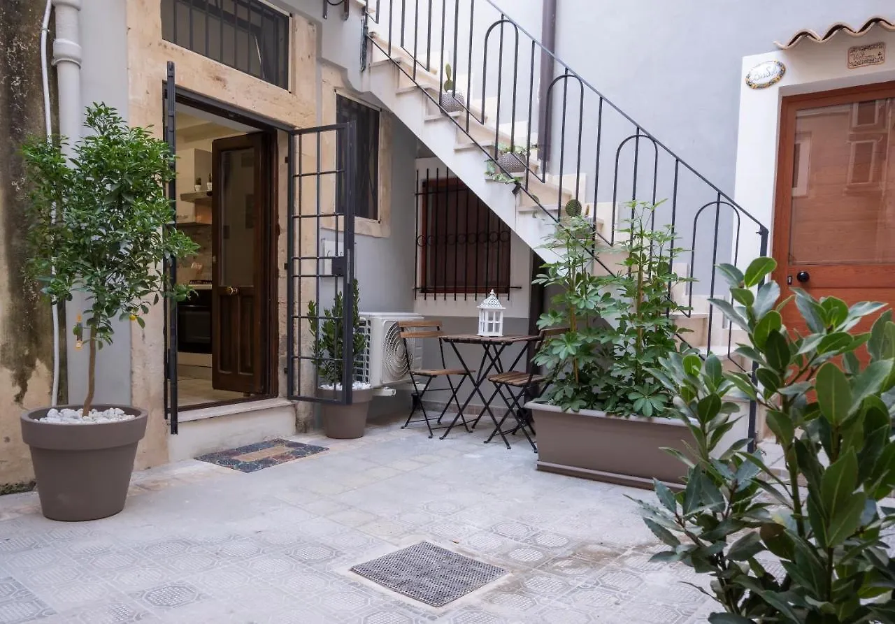 Cortile Davi In Ortigia Apartment Syracuse